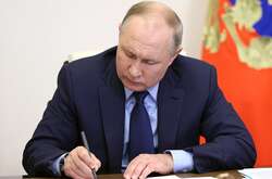 Авторитарні країни на кшталт Росії мають перед демократичним ту перевагу, що рішення там ухвалюються практично одноосібно