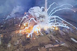 Військова частина розташована в селі Барсово