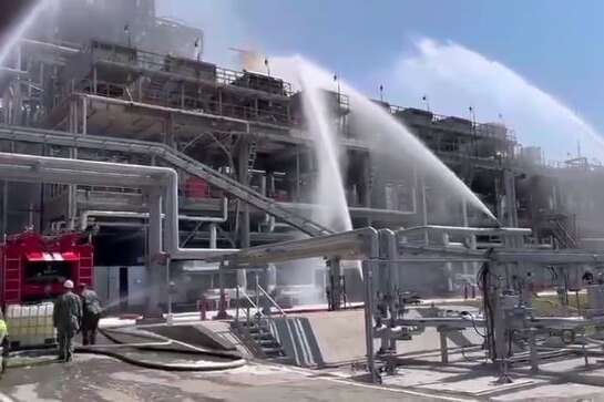 Пожежа на нафтопереробному заводі Росії: нові подробиці (відео)