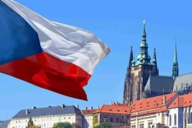 Чехія зупинила видачу віз росіянам та білорусам до 2023 року