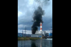 У Росії горить електростанція (відео)