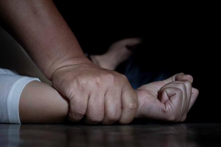 Зґвалтували 11-річну: суд визначив покарання двом закарпатцям