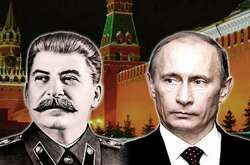 У міжнародному плані становище Сталіна в 1940 було набагато вигіднішим, ніж становище Путіна в 2022-му