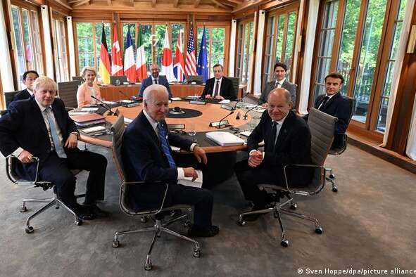 «На коне с голым торсом». Лидеры G7 посмеялись над Путиным (видео)