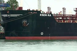 Судно, яке пливе під прапором Туреччини, перевозить російську нафту 