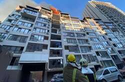  Російська ракета влучила в житловий будинок у Києві 