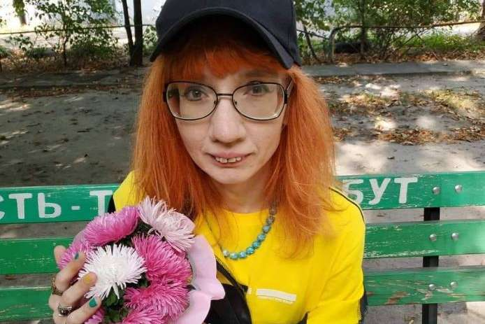 Скандальная экс-преподавательница из Киева нарядилась в шокирующий Z-наряд (фото)