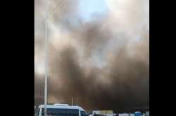 Після обстрілу в небо піднявся чорний дим