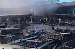 Відомо про 18 загиблих внаслідок російського удару по ТРЦ
  
  
  