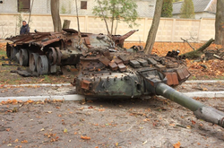 Украинские бойцы уничтожили уже 1 572 вражеских танка