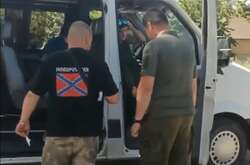 Окупована Макіївка: жінка відбила чоловіка від служби в армії загарбників (відео)