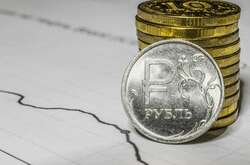 Російський рубль зміцнюється щодо долара США, і це стало справжньою проблемою для Кремля