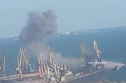 Окупанти у Бердянську підняли підбитий ЗСУ корабель «Саратов»