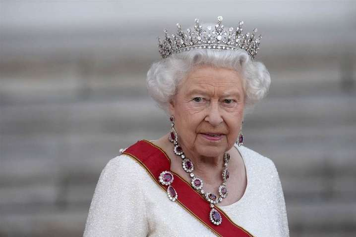 Єлизавета ІІ передала частину повноважень принцу Чарльзу