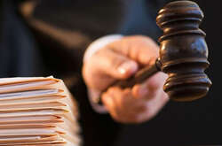 У травні 2014 року капітан 1 рангу під час тимчасової окупації РФ території Криму перейшов на бік ворога