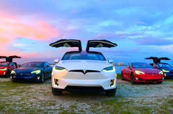 Tesla впервые за более чем два года снизила поставки авто