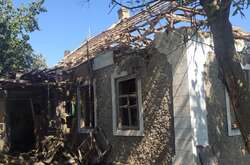 Окупанти обстріляли приватні будинки на Херсонщині: є загиблі (фото) 