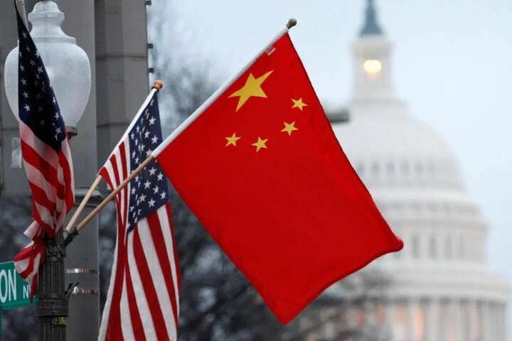 Китай активізує операції впливу на американських чиновників – розвідка США