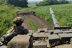 Українські захисники б'ють по опорних пунктах ворога