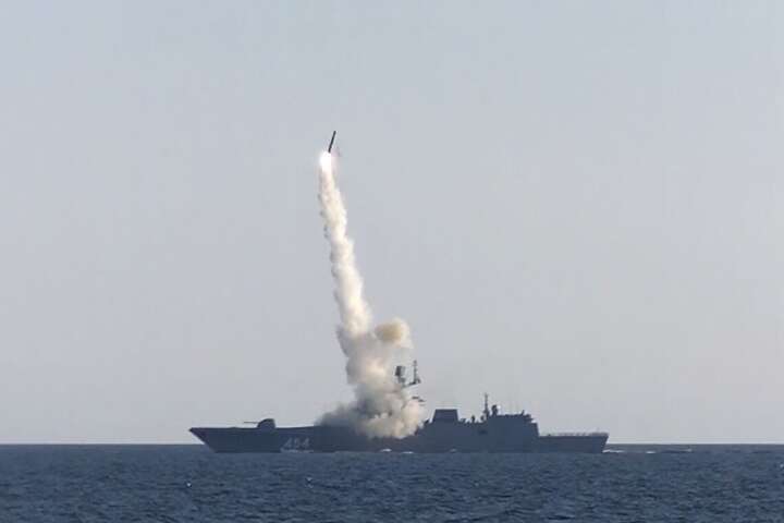 РФ готова вдарити по Україні з Чорного моря 40 ракетами, – Генштаб 