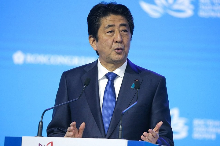 Покушение на Синдзо Абэ: экс-премьер Японии в критическом состоянии (видео, фото)