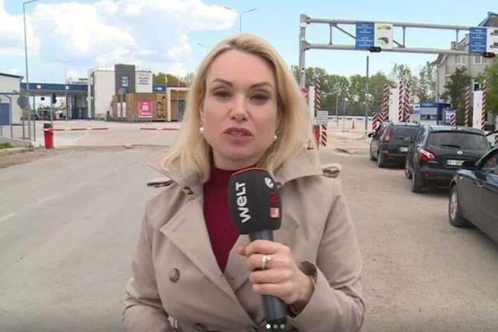 Пропагандистка Овсяннікова почала виправдовувати російський «Перший канал»