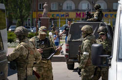 Рашисти ставлять техніку в житлових кварталах Мелітополя, – мер 