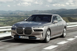 BMW выпустят первый в мире бронированный электромобиль (фото)