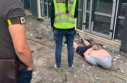 СБУ задокументували факт нелегального збуту 13 автоматів АК-74 і трьох тисяч набоїв до них