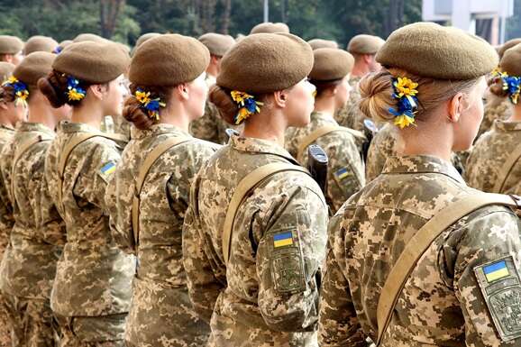 Військовий облік: жінки яких професій зобов’язані звернутися до центрів комплектації