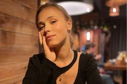 Звезда сериала «Сваты» Анна Кошмал под капельницей в больнице