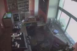 Теракт у Вінниці. Вікна у будівлях вилітали за кілька кварталів від епіцентру вибуху (відео)