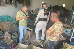  Правоохоронці затримали «волонтерів», які продавали гумдопомогу для ЗСУ