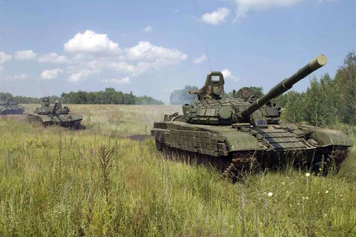 Українські військові знищили 36 росіян та два танки