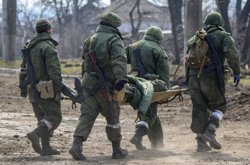 Тримають у гаражі: стало відомо, як РФ обходиться з тими, хто не хоче воювати