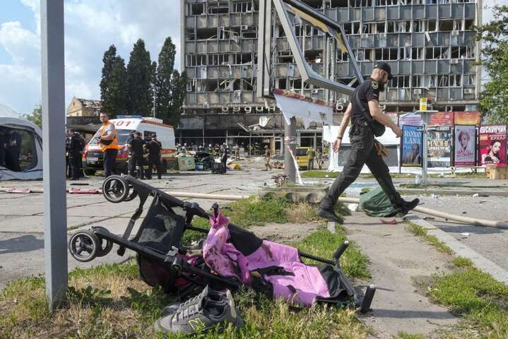 Теракт у Вінниці: у важкому стані залишаються більше пів сотні постраждалих 
