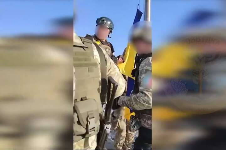 Українські військові наводять лад на Зміїному після рашистів (відео)