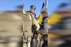 Украинские военные наводят порядок на Змеином после рашистов (видео)