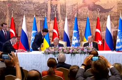 В Стамбуле подписано соглашение о вывозе украинского зерна: все подробности