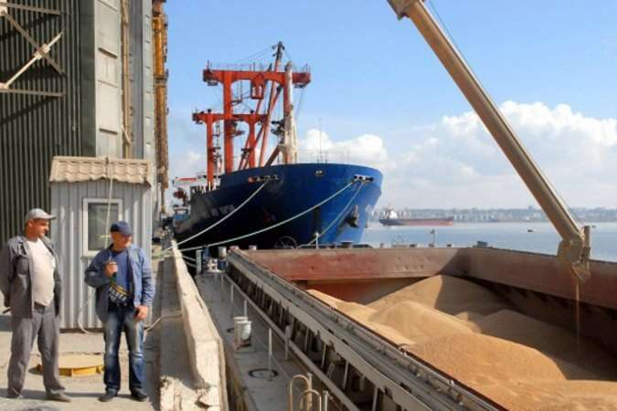 У обстріляному порту Одеси було зерно, яке мали відвантажити за пару днів