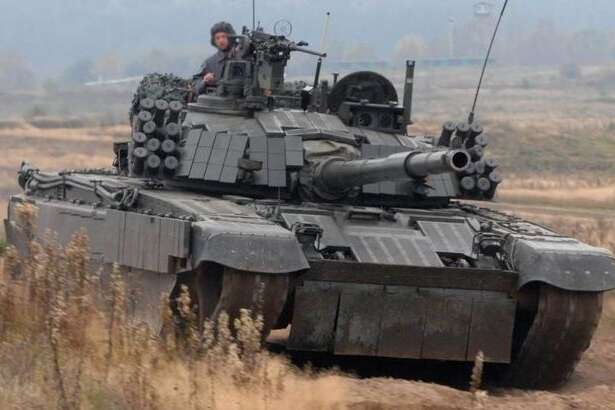 Польща передала Україні танки PT-91
