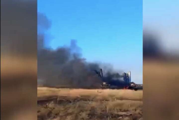 Украинские бойцы показали уничтоженную российскую батарею С-300 (видео)