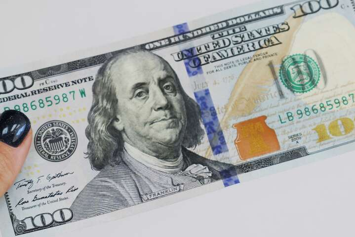 «Сильный» доллар уничтожает доходы компаний США – Financial Times