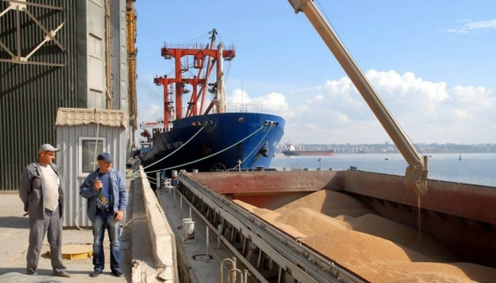 Россия пытается сорвать экспорт зерна с Украины, – Госдеп США