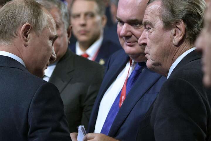 Кремль натякнув на нові домовленості Путіна із ексканцлером Німеччини