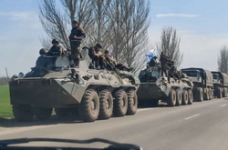 Рашисты стягивают тяжелое вооружение в сторону Херсона, – Федоров