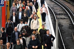 Страйк працівників зупинив британську залізницю: що відбувається