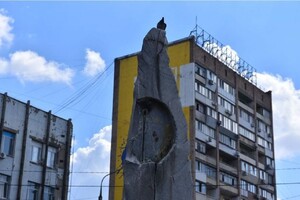 Запоріжжя позбулося частини пам'ятника Пушкіну