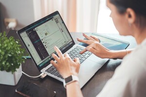 Хто в Україні отримує найвищі зарплати: аналітики назвали топ-5 сфер