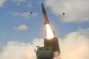 Конгресс поддерживает отправку Украине ракет большой дальности